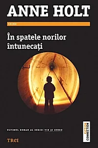 În spatele norilor întunecaţi