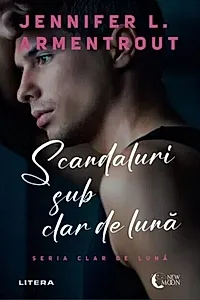 Scandaluri sub clar de lună
