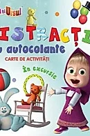 Masha si Ursul. Distractie cu autocolante. In excursie. Carte de activitati