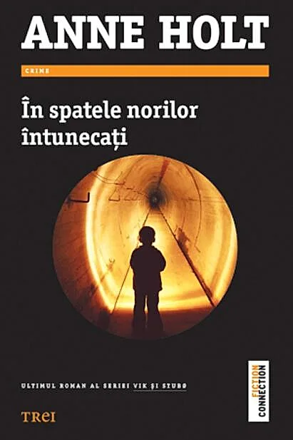 În spatele norilor întunecaţi