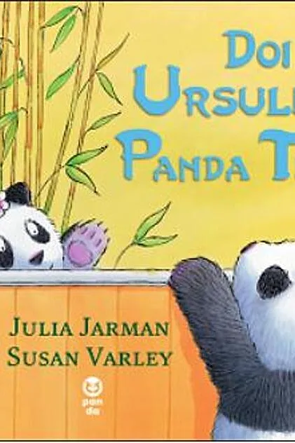 Doi ursuleţi panda timizi