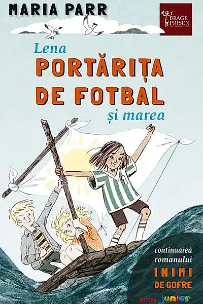 Lena portărița de fotbal și marea