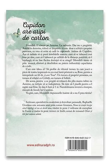 Cupidon are aripi de carton