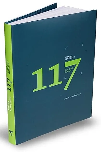 117 scriitori români